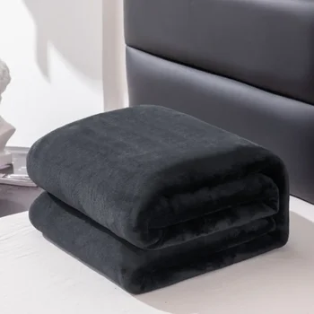 2025 new solid color simple plush blanket multi-functional Farley plush thickened warm blanket 1