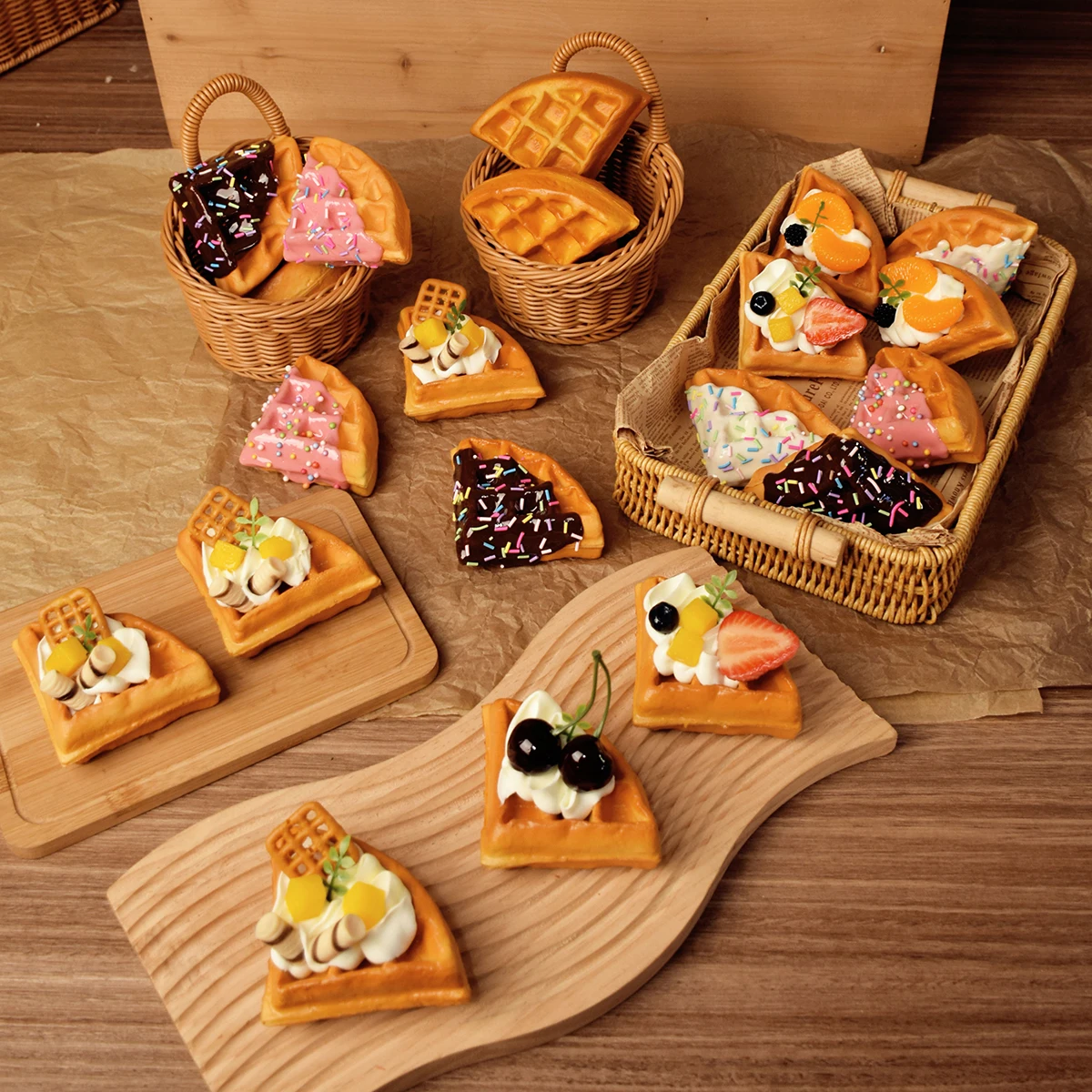 Pizza Finta In PVC Modello Di Simulazione Alimentare – Finta Pizza Con Formaggio Per Decorazione, Giochi Di Ruolo, Accessori Fotografici E Puntelli Per Feste (16,5 Cm)