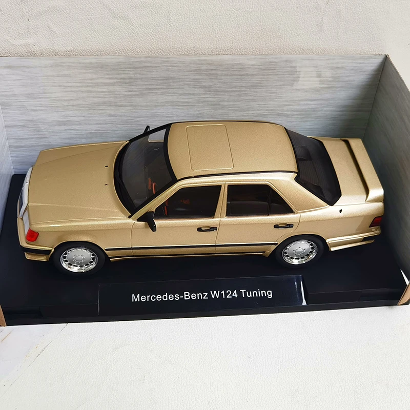 Mercedes  W124 E320 1/18 ダイキャストモデルカー S5cb10e5e61c34caa97f57d5a8dace