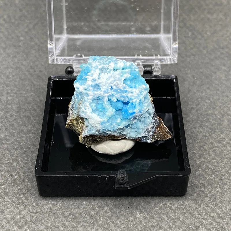 100%  Natural Allophane Mineral Specimens Stones and Crystals Healing Crystal   +Box size:35*35*35 mm
