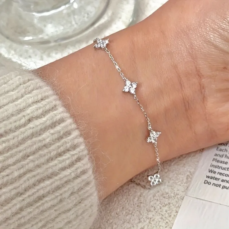 Exquisite Sparkling Cubic Zirconia Four Leaf Clover and Star Charm Bracelet for Women Daily Wear And Vacation Jewelry