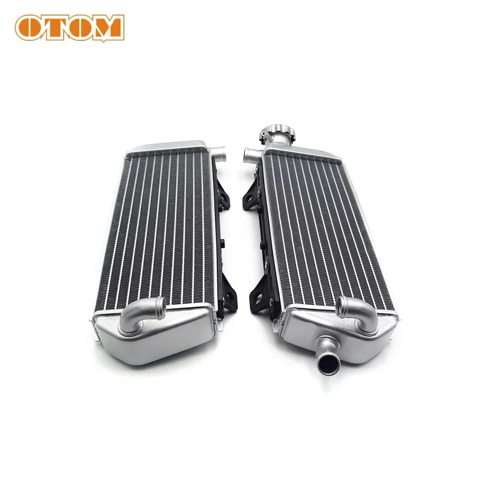 KTM アルミ製ラジエーター 社外　新品 KTM アルミ製ラジエーター 社外 新品 OTOM オートバイラジエーター KTM