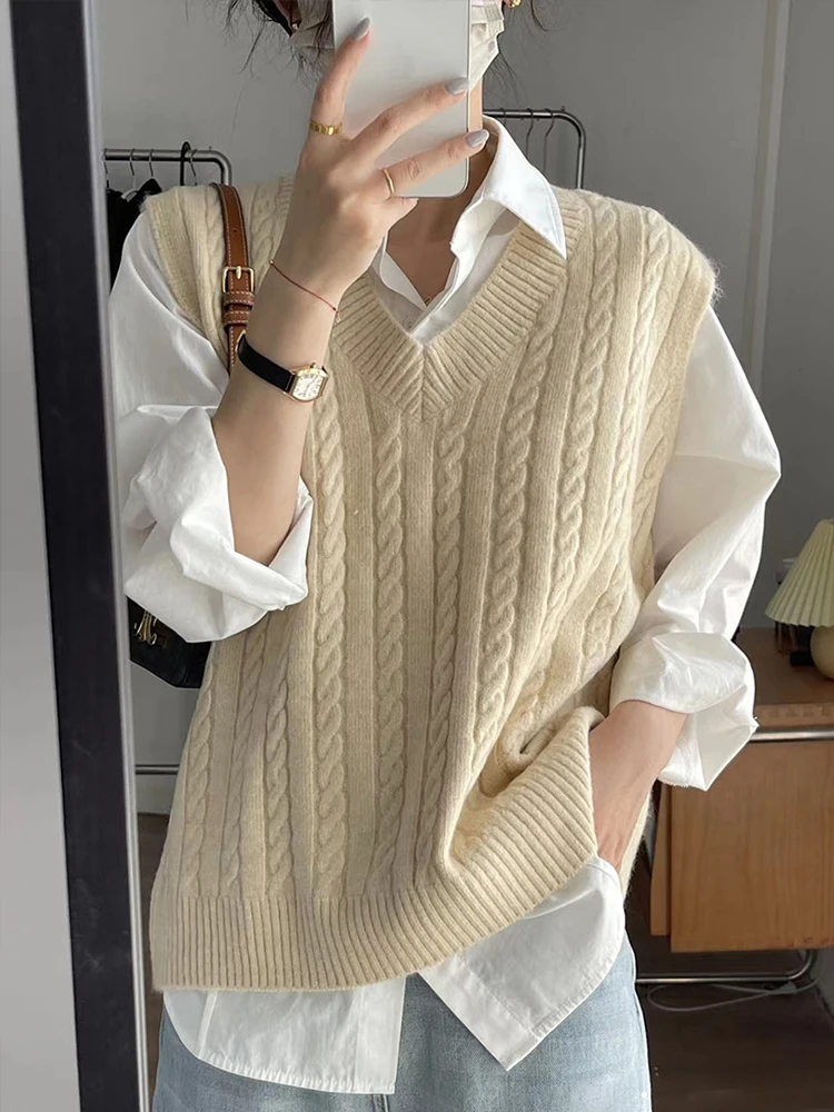 Autumn Knitted Vest Women Vintage Fashion Sweater Female Preppy Style V Neck Knitwear Top Ladies Casual Loose All-Match Vests