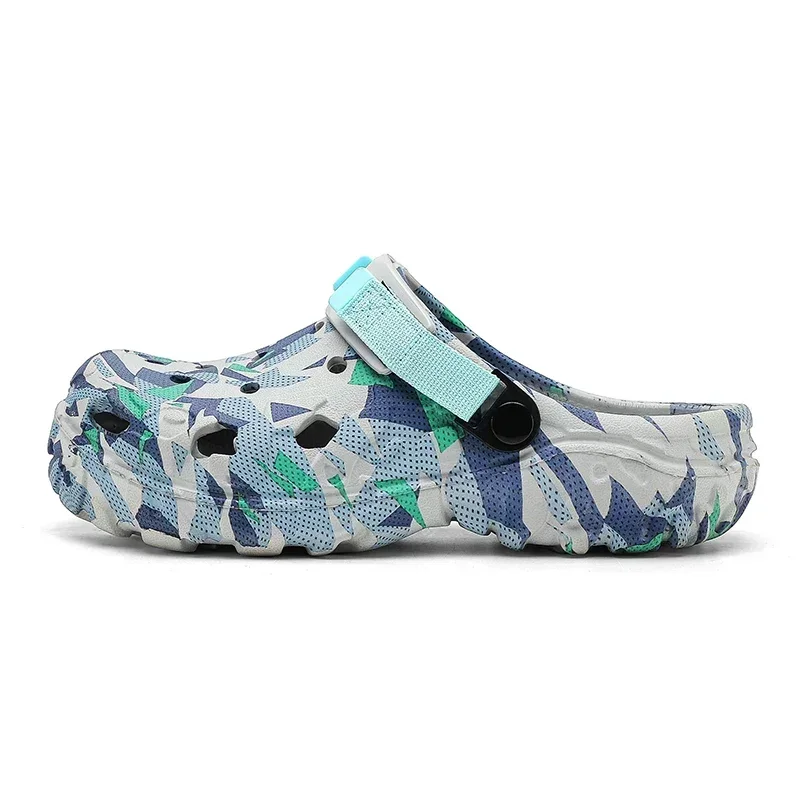 18 New Men's Clogs Slippers Sandal Men Garden Shoes Flat Camouflage Sandals Male Sneakers Outdoor Flip Flops Home Clogs 5