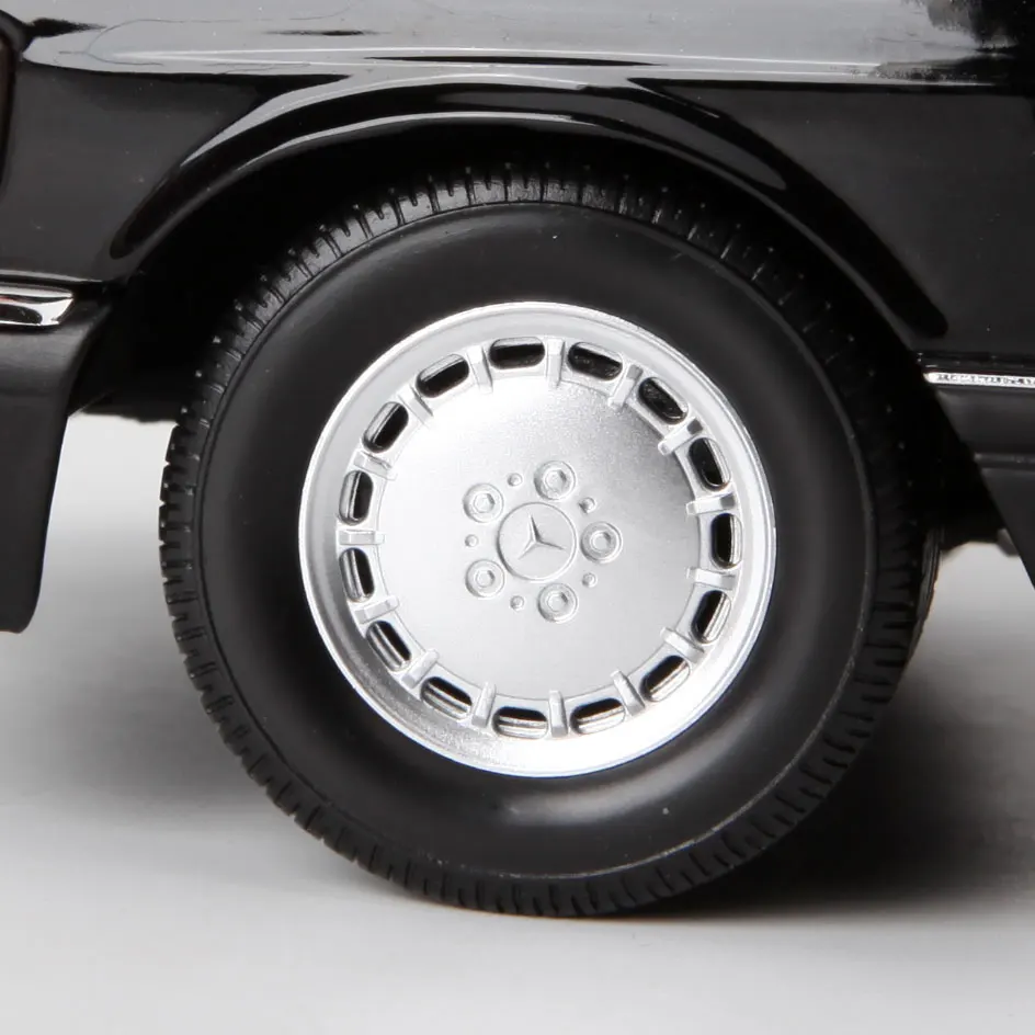 مرسيدس بنز فئة ، 560SEL ، W126
