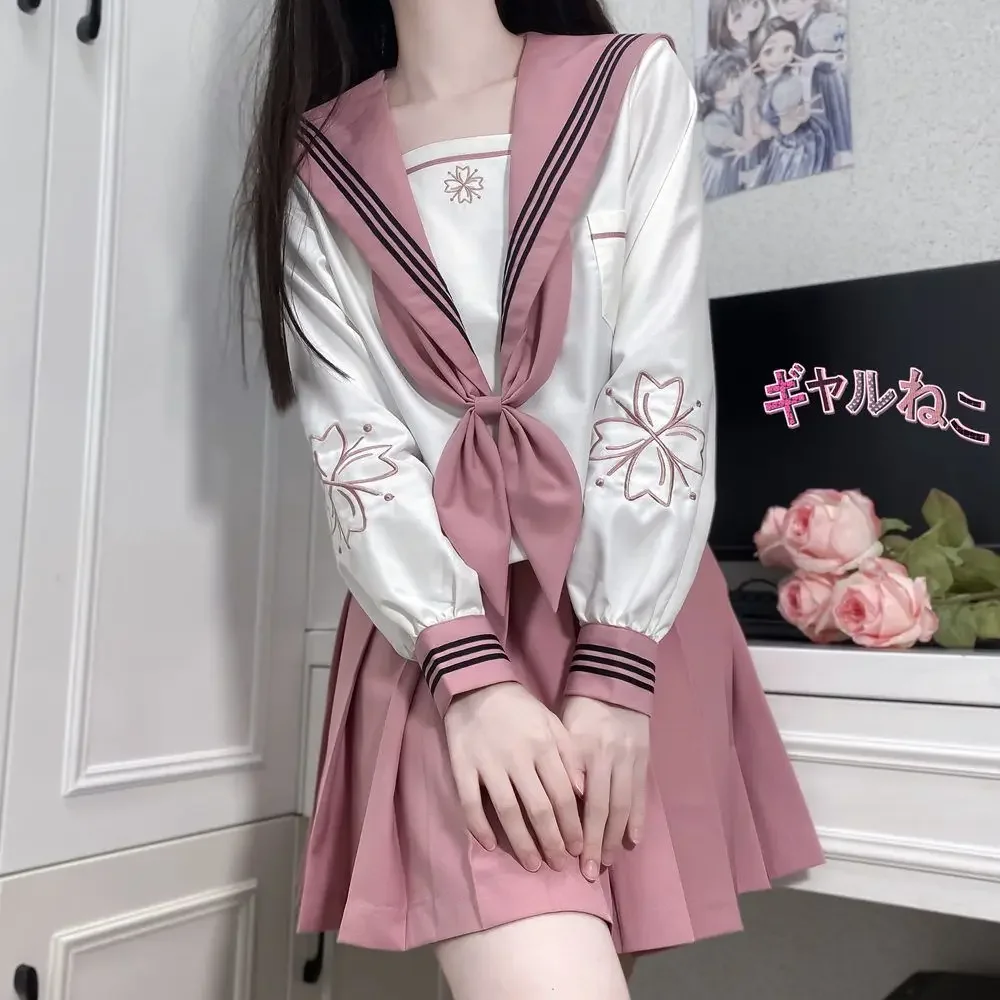 

Оригинальное японское платье-Униформа JK с вышивкой в виде кошки