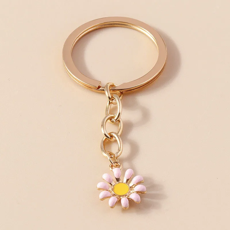 Aihua Niedlicher Emaille-Schlüsselanhänger, Gänseblümchen-Blumen-Herz-Schlüsselanhänger für Frauen und Mädchen, Handtasche, Anhänger, DIY-Schmuck, Geschenke – Detail 7