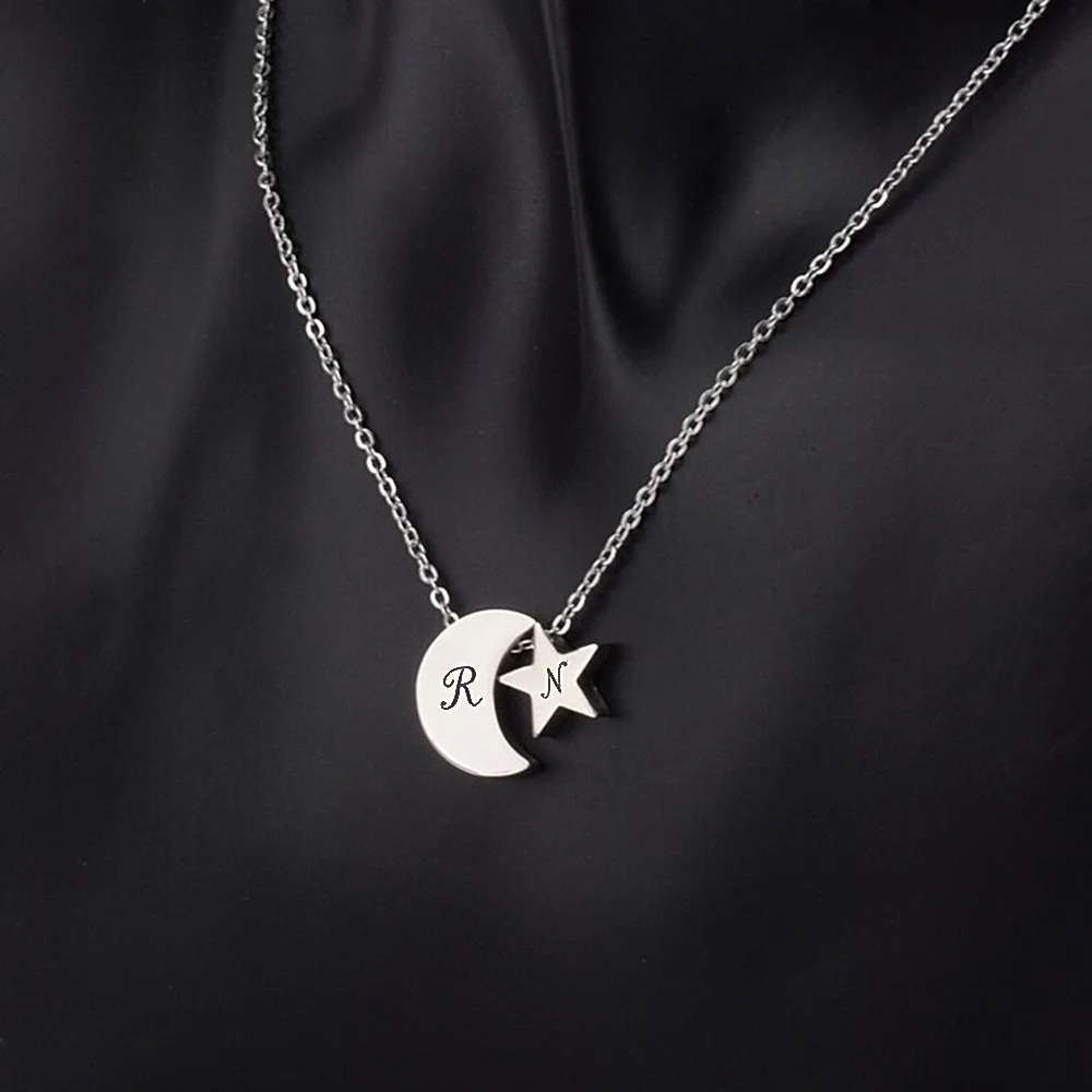 

Custom Stainless Steel Necklace for Women Personalise Moon Star Engraved Double Letter Pendant Necklaces Luxury Designer Jewelry