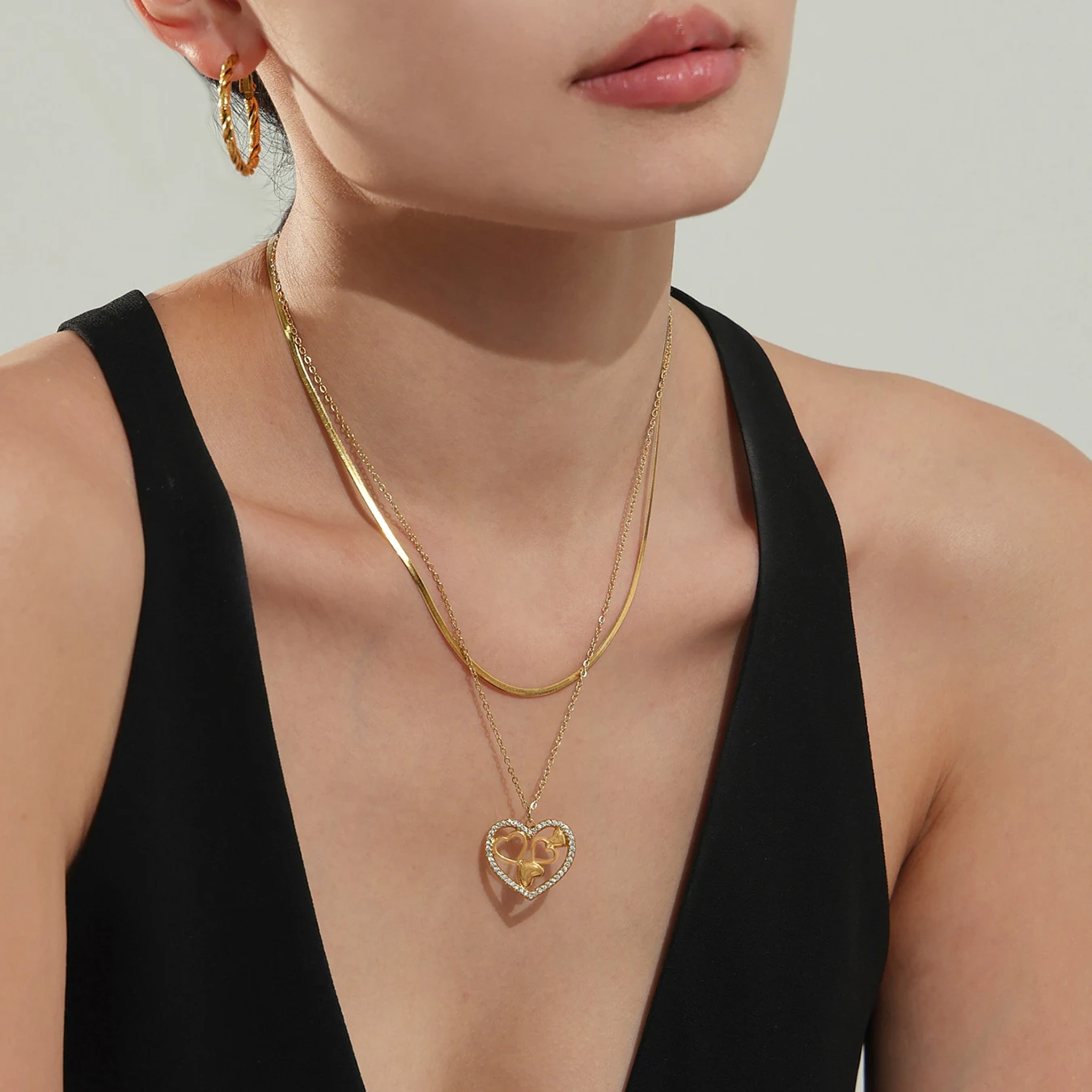 Mode Frauen Edelstahl Halskette Carving Herz Klassische Einfache Design Casual Kragen Kette Charme Schmuck – Detail 4