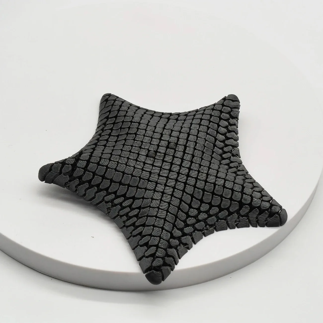 3D Printed Articulated Starfish Desk Toy (12cm) 2