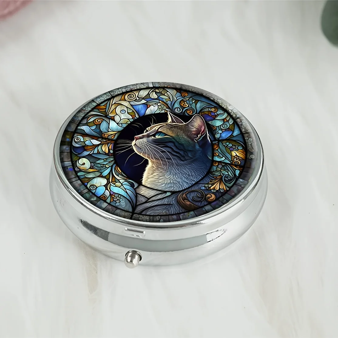 Charming Cat Theme Pill Storage Box-Portable 3-grid medicine box,suitable for travel and wallet carrying,with spiritual design