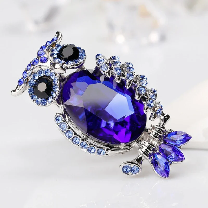 

Cute Rhinestone Blue Owl Brooch Pin Women Men Fashion Cute Bird Package Clothe Hat Scarf Corsage Jewelry Accessories Wholesale