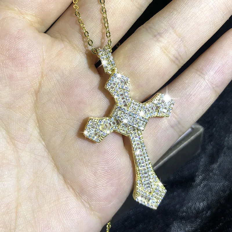 Men's and Women's Necklaces Plated with Platinum Claw Set with Crystal Zircon Cross Pendant Hip Hop Rock Fashion Jewelry
