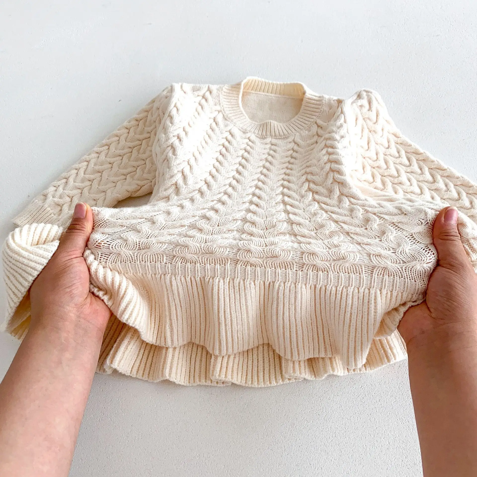 Die neue koreanische Version des langärmeligen Strickkleides für Mädchen, Frühlings- und Herbst-Strickkleid mit Kapuze für Kinder, Kleid für Kleinkinder. – Detail 29
