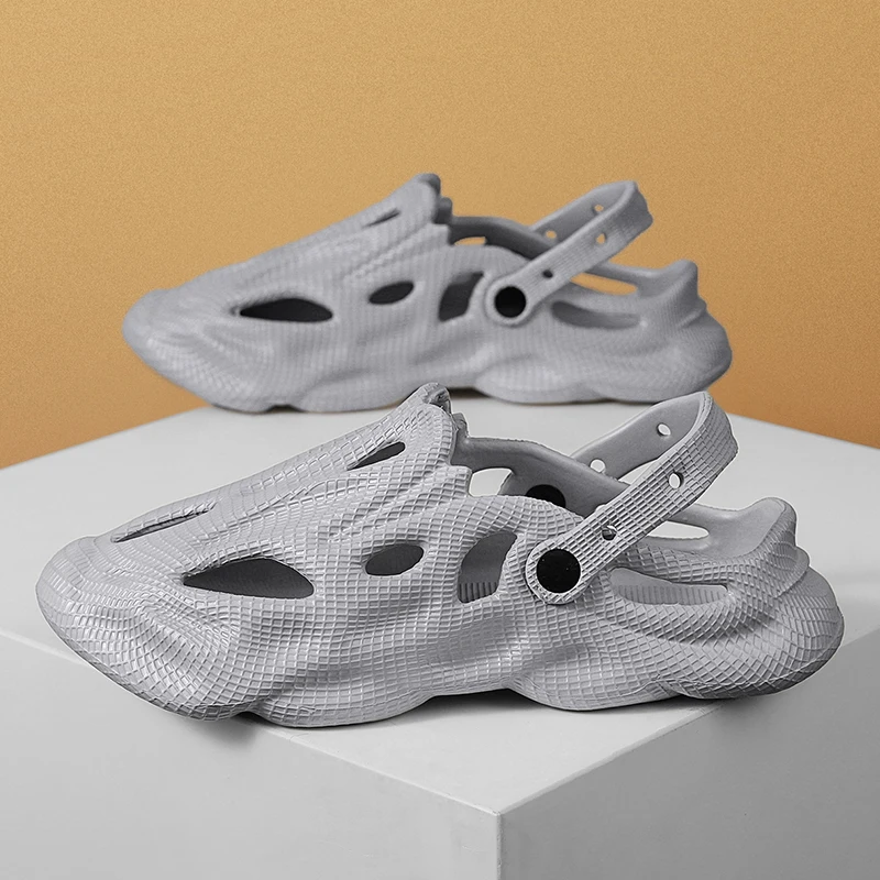 Summer Men Sandals Shoes Men's Holes Sandals Hollow Breathable Flip Flops Fashion Beach Slippers