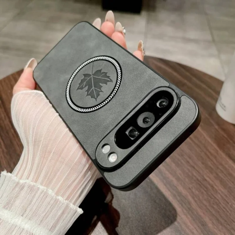 Luxury Imitation Sheepskin Maple Leaf Magnetic Wireless Charging Case Cover