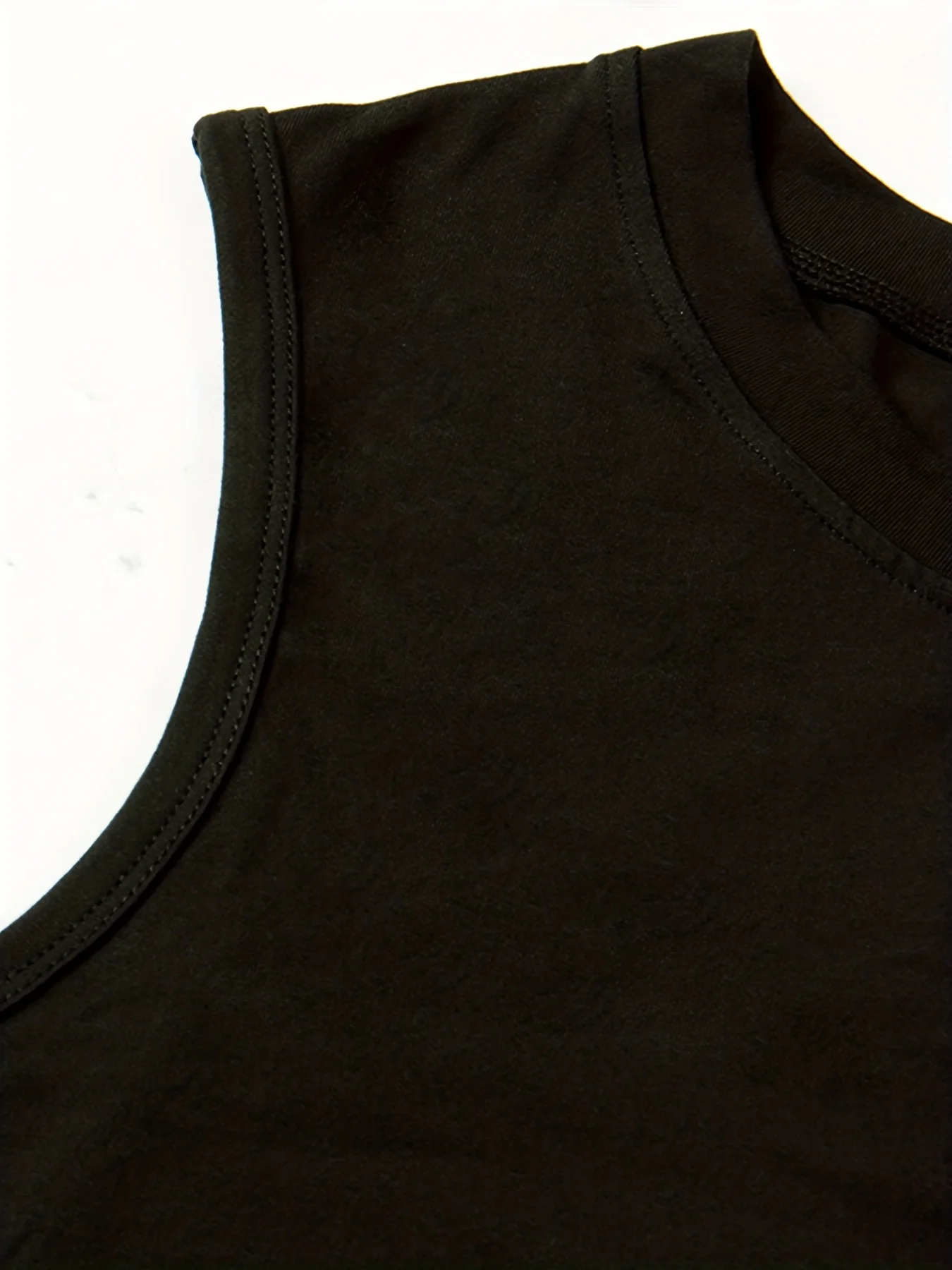 تيشيرت بدون اكمام مطبوع قط