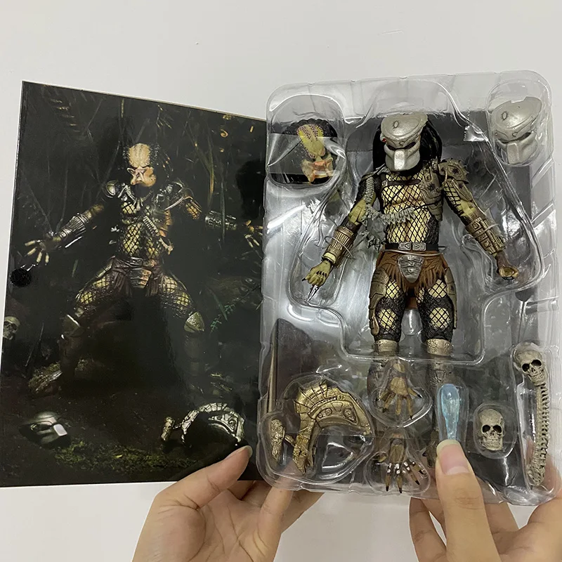 【新品未開封】 NECA プレデター ジャングルハンターフィギュア Amazon.co.jp: ネカ プレデター ジャングルハンター プレデター