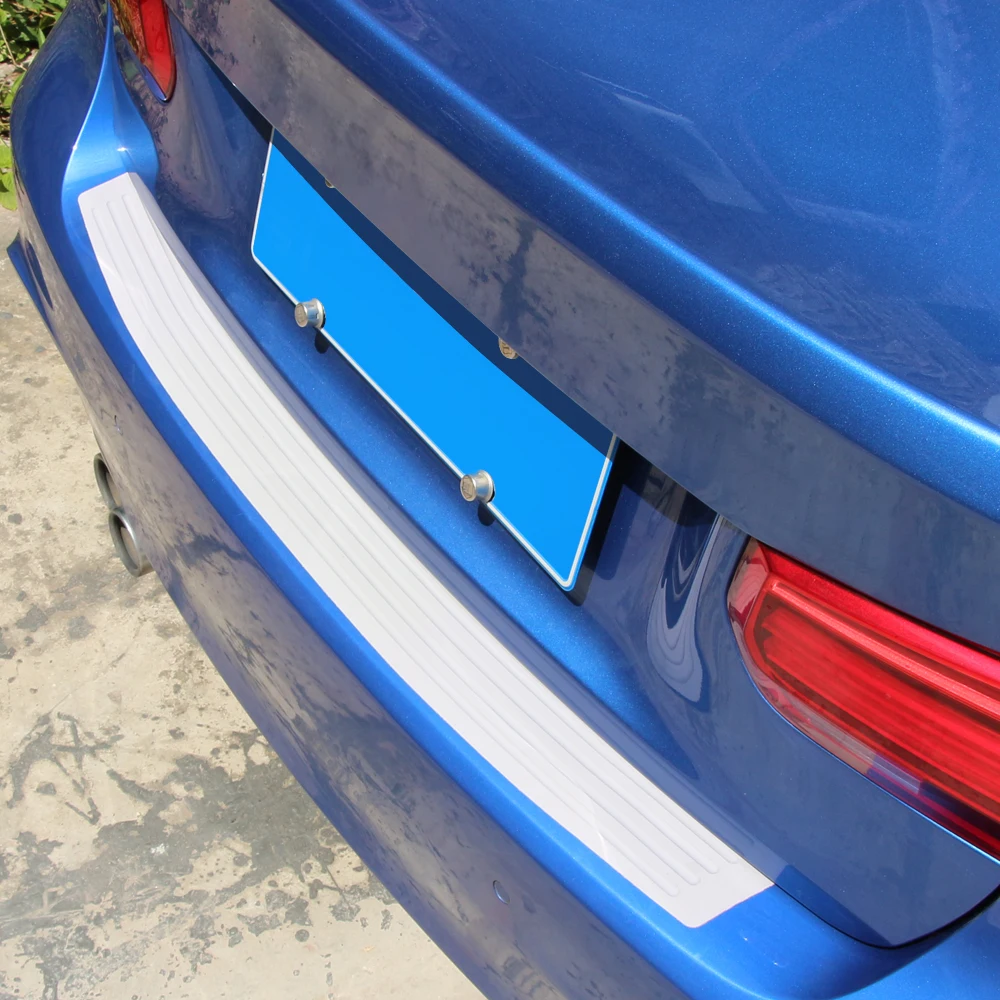 Car Trunk Door Sill Protector Universal 104*9cm 90*8cm Car Trunk Door Sill Plate Protector Rear Bumper Guard Rubber Mouldings Pad Trim Cover Strip Car Styling