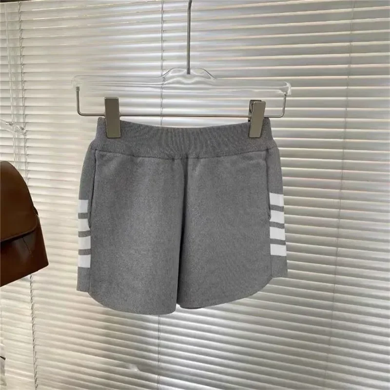 Women Golf Wear Sports Hot Pants Loose High Waisted Slimming Side Four Stripes Casual Pants Knitted Ice Silk Shorts Clothing
