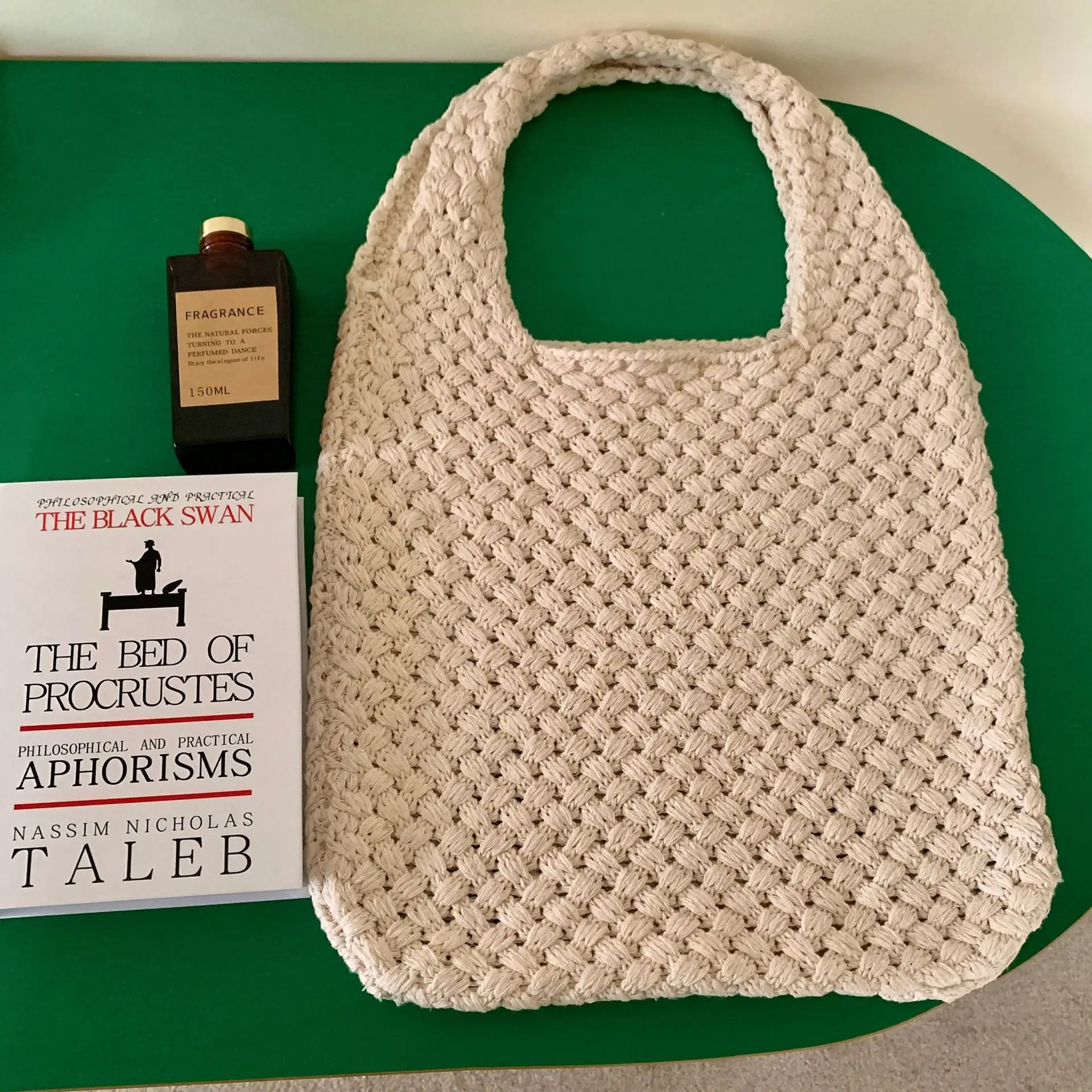 New Knit bag Hand-woven bag Vintage Tote Shoulder  Women's wool tote shopping bag