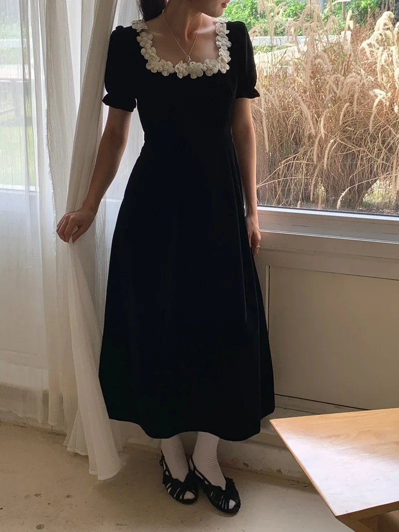 Autumn French Vintage Black Velvet Midi Dresses for Women Puff Sleeves Square Collar A-line Korean Fashion Vestido Mujer New