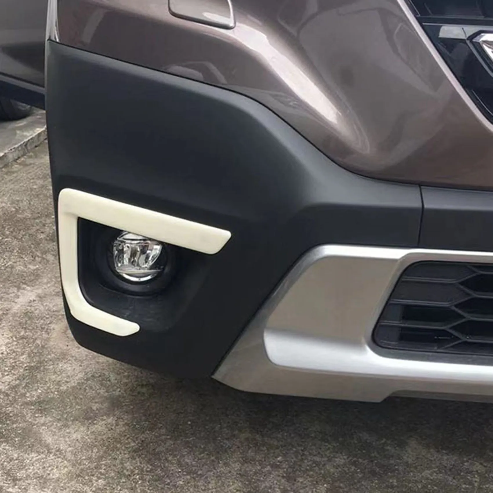 Car Front Fog Light Lamp Brow Cover Trim For Subaru Outback Front Fog Light Eyebrow Sticker Accessories Trim