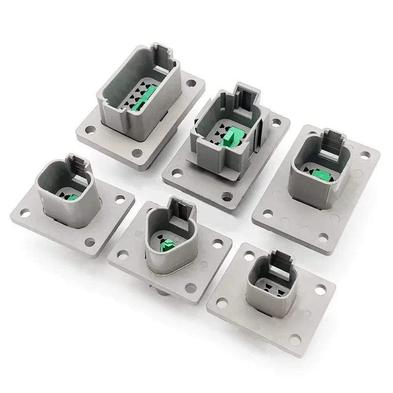 Deutsch DT 산업용 DT04-8P-L012 플랜지 마운트 커넥터 IP68 | 대형 트럭 및 버스 전기 시스템용 22-16AWG ?