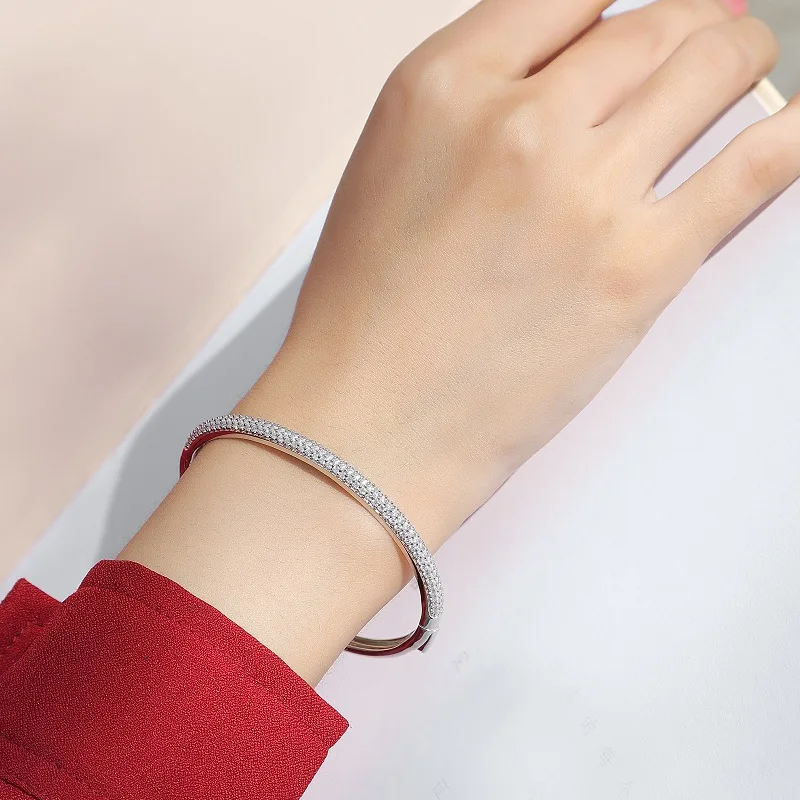 Smyoue 1.5 ミリメートル 2.3CT すべてモアッサナイトバングル