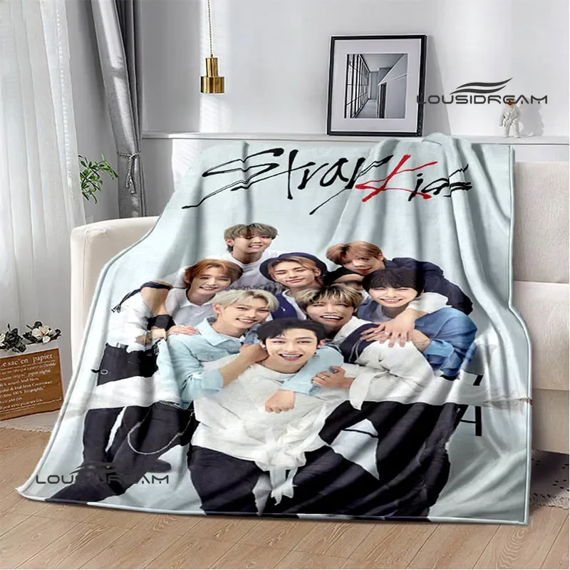 

Idol combination Stray Kids printed blanket Flange warm blanket bed linings Home travel blanket Picnic blanket birthday gift