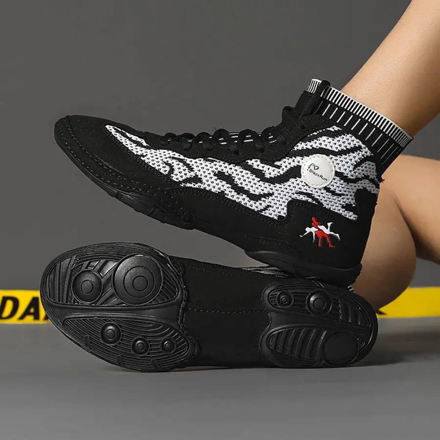 Professional Boxing Shoes Men's and Women's Sparring Shoes Training Fighting Boots Fitness Wrestling