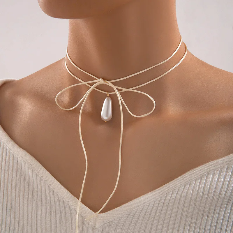 Vintage Silver Color Love Chunky Heart Necklace for Women Black Velvet Cord Big Heart Choker Fashion Statement Jewelry women jewelry metal choker necklace velvet choker necklaces