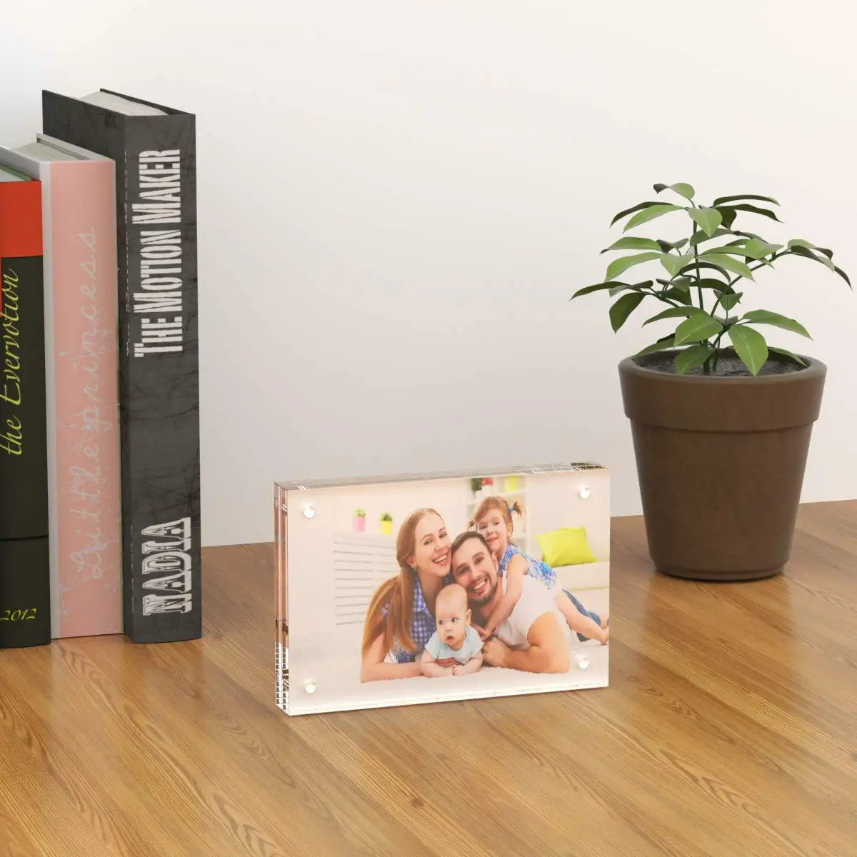 Wweenuo 3 Pack Magnetic Acrylic Picture Frames - 4x6 Inch Clear Plexiglass Double Sided Display Stands