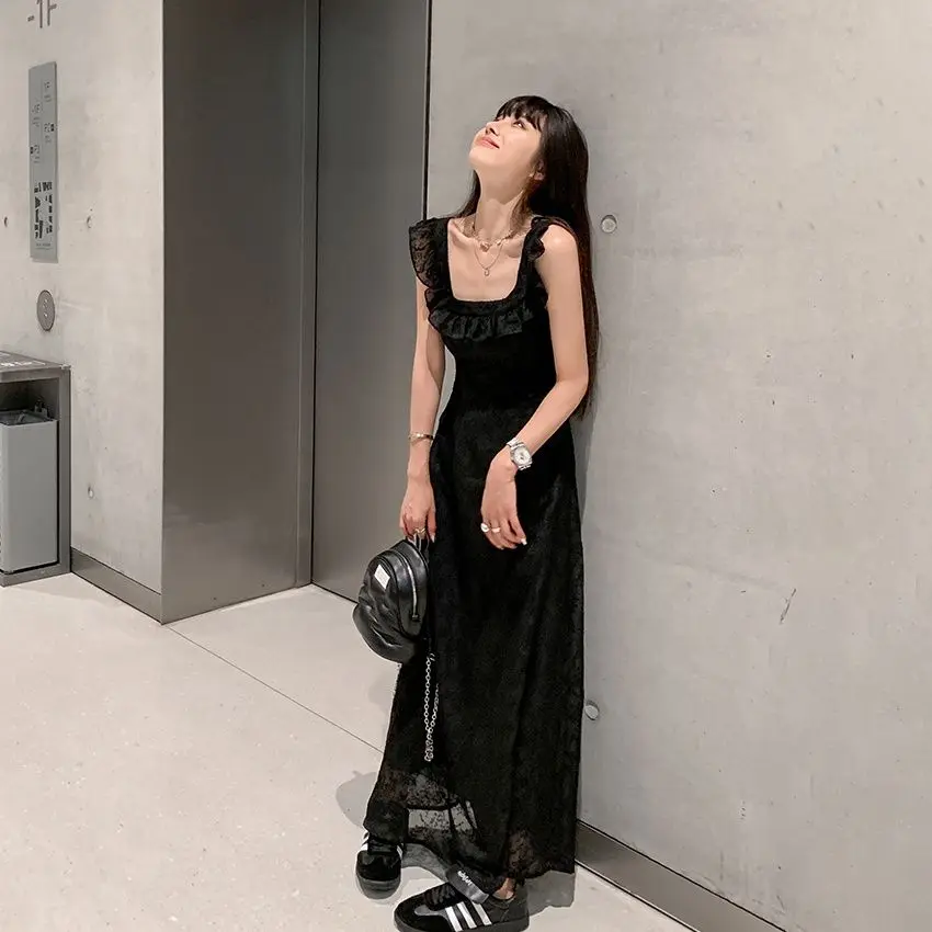 

2024 French temperament long dress goddess model design square neck texture long dresses fashion women
