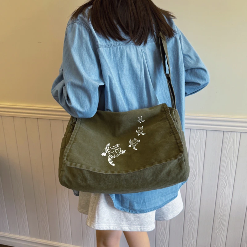 Artistic Canvas Bag Women's Shoulder Bag With Sea Turtle Print Large Tote Crossbody Bag For Women Laptop Bag Commuting