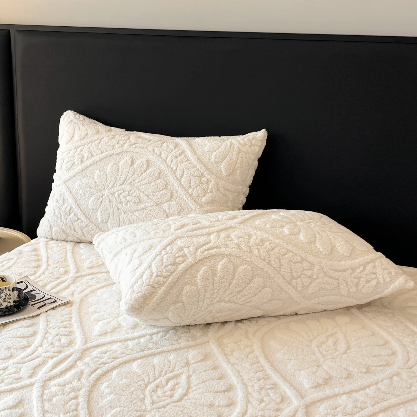 Jacquard Plush Fitted Sheet 2