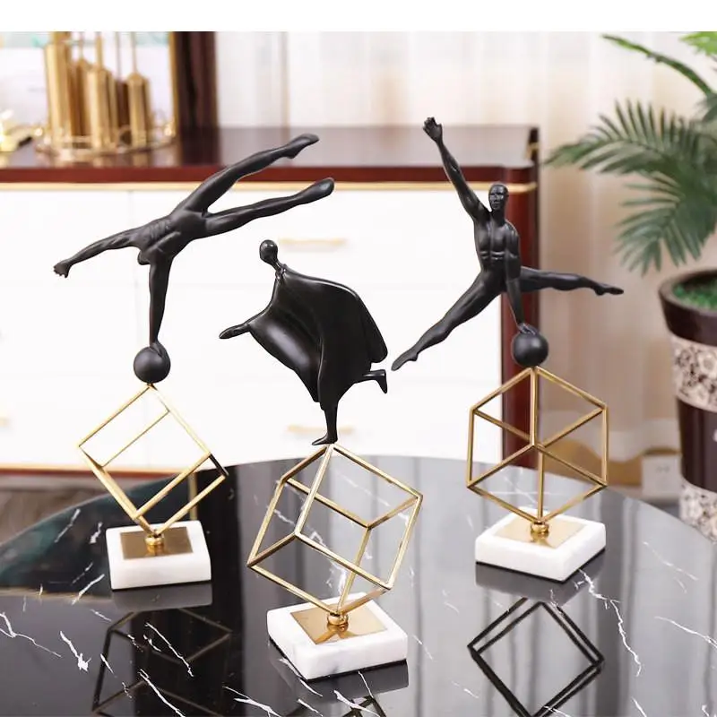 

Creativity Resin Human Sculpture Golden Gymnastics Abstract Statue Human Body Nude Modern Home Decoration Handicraft Decoration