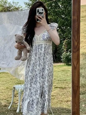 Skirt (high-quality version with breast pads recommended)