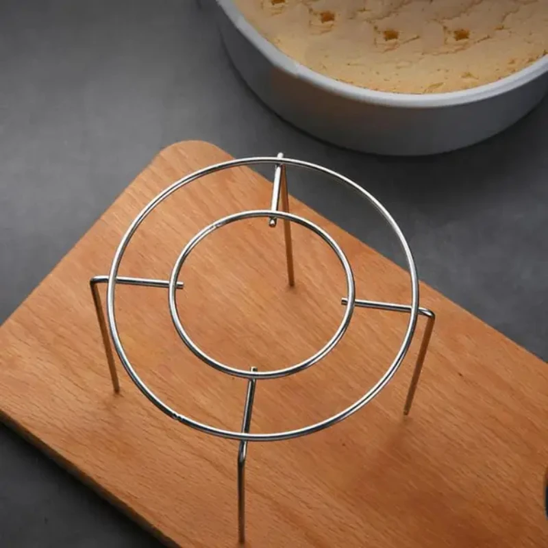 1Pc Stainless steel inverted bread cooling rack chiffon cake cooling rack fork kitchen baking tools