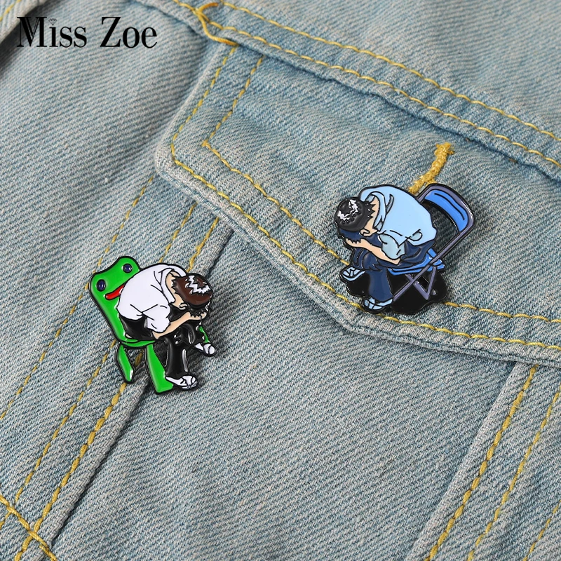 Cartoon-Figuren Emaille Pins Benutzerdefinierte Anime Frosch Stühle Broschen Revers Abzeichen Cartoon Lustige Schmuck Geschenk für Kinder Freunde