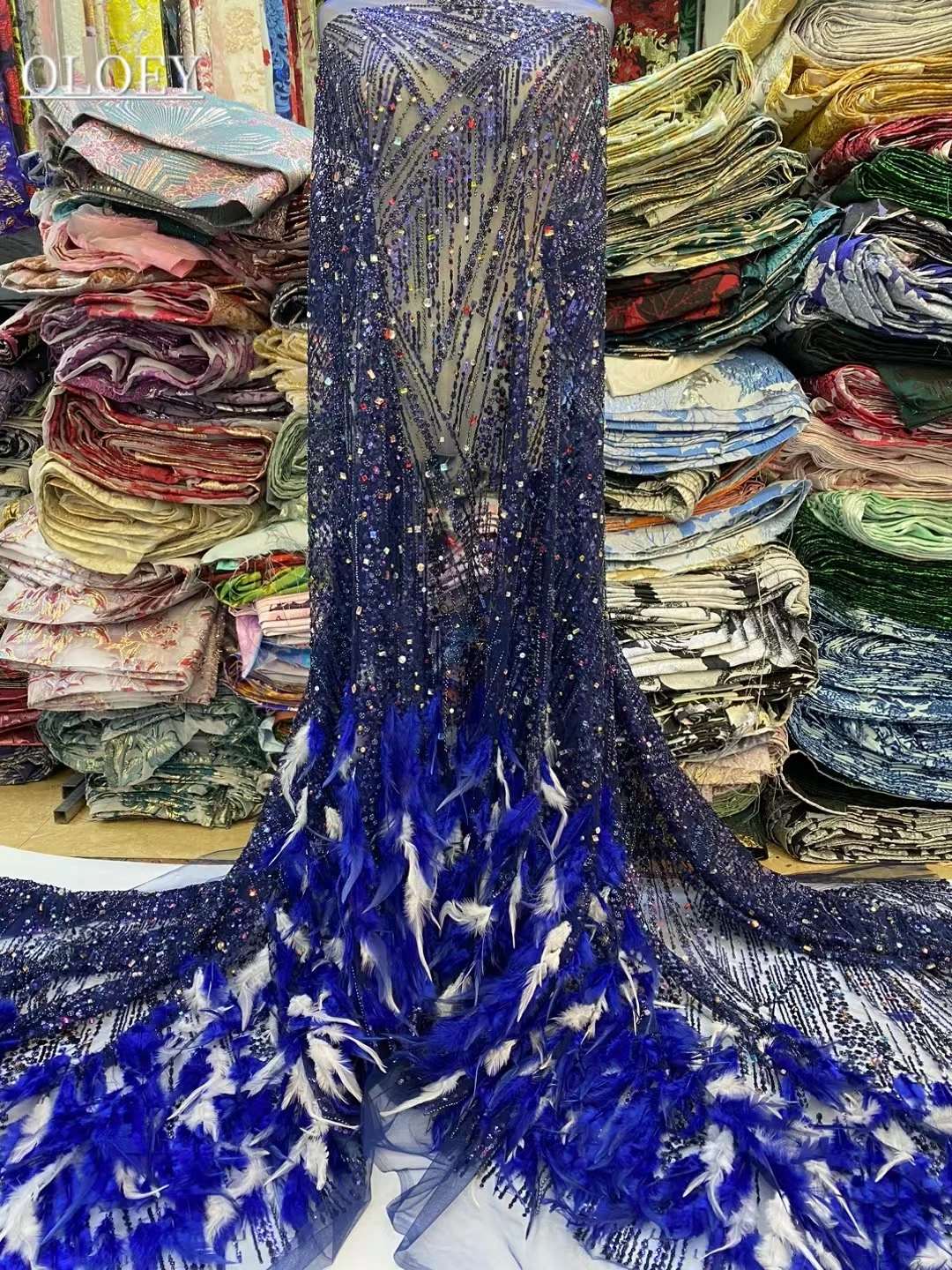 

High -End Luxury Catwalk French Mesh Feather Beaded Lace Fabric African Sequin And Colored Gemstone Fabric For Wedding Dress