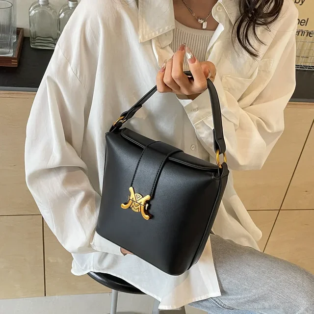 Weekend Freestyle!2025 Women's Triomphe Fries Bucket Bag - Chic & Versatile, Handheld/Shoulder/Crossbody, New Arrival 2