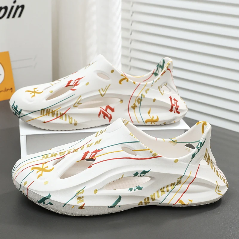 New Mens Fashion Summer Sandals Ultra Soft EVA Clogs for Men Breathable Garden Shoes Wading Beach Shoes Casual Printed Sandal summer sandals