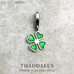 Elegant Green Cloverleaf Charm Pendant in 925 Sterling Silver - Trendy Lucky Gift Jewelry Accessory (Lobster Clasp)