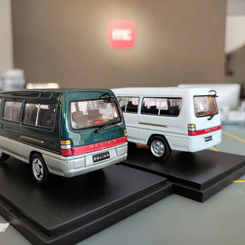 1/43 Scale Delica Truck Model MC&Sunyork 4x4 Simulation Alloy Car