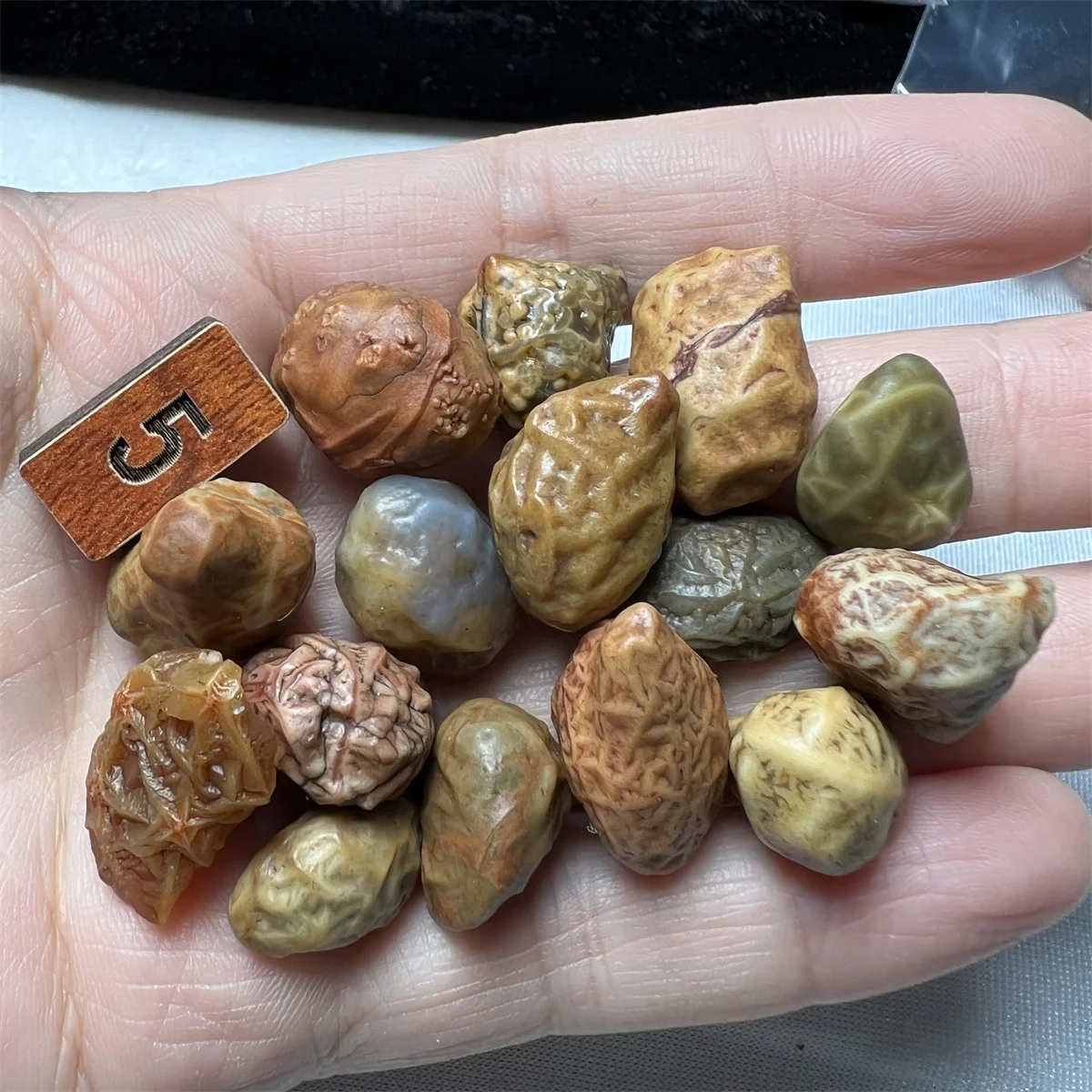 15pcs/lot Natural Agate Gobi Stone Rib Gangue Stone Rough Bulk Clear vein texture Collectibles amulet jewelry
