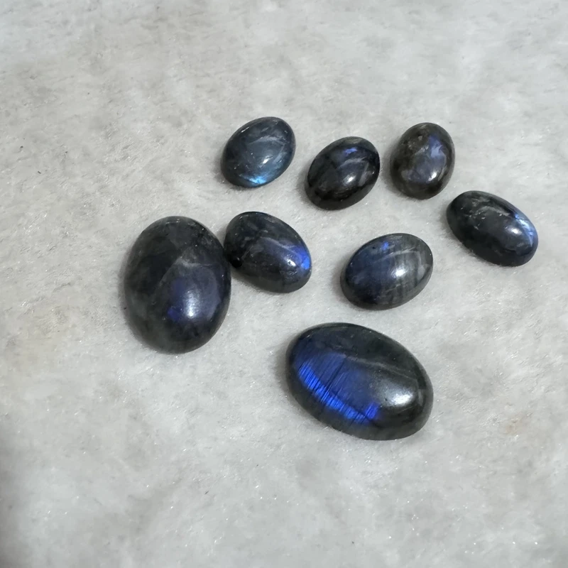 3 Cabochons Ovales En Tourmaline Naturelle 100% - Poids Total 4.25 Carats - Neuf Sans Emballage