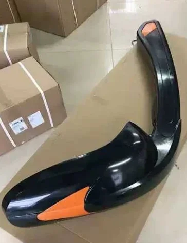 

applicable to the ZK6816 reversing mirror rearview mirror assembly of g bus. The primer is black and needs to be painted