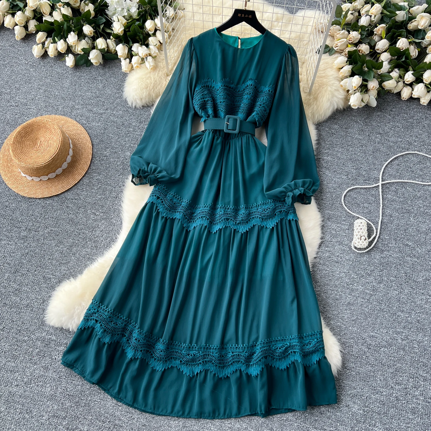 French Vintage O Neck Hollow Out Lace Patchwork Long Lantern Sleeves Korean Fashion Dresses Women's Autumn Waist Sweet Clothing