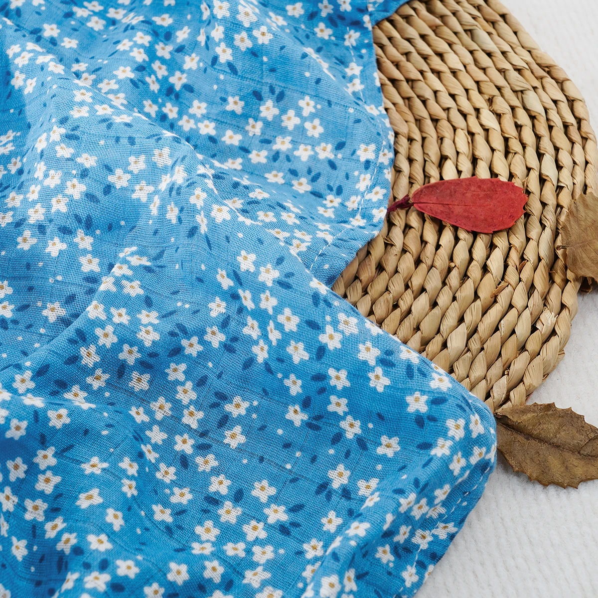 HappyFlute New 1PCS Cute Pattern 120*110CM Super Skin-friendly&Soft Muslin Cotton Fiber Swaddle Newborn Blanket Baby Infant Wrap 2